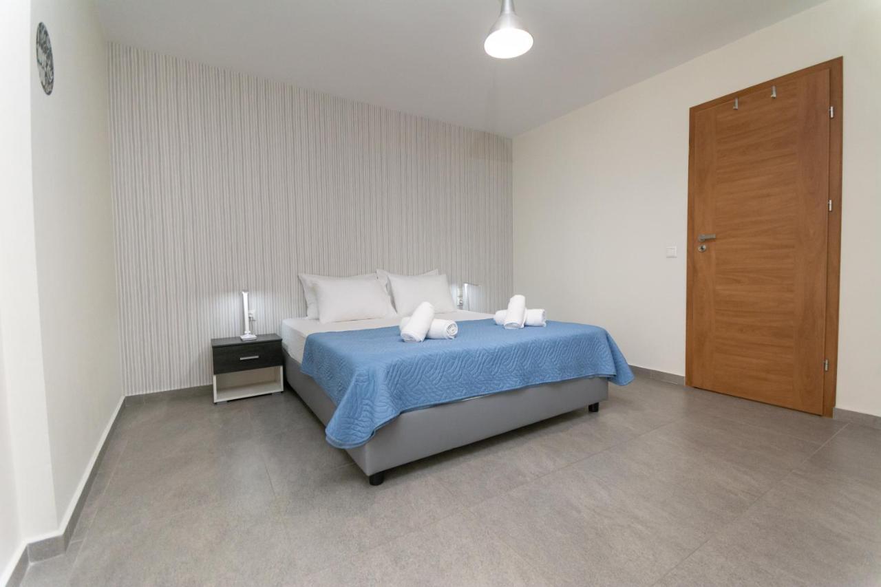 Spacious Fully Equipped 3Bd 2Bath Apt In The Heart Of City With Balconies Ac And Fast Wifi #1 Ηράκλειο Κρήτης Εξωτερικό φωτογραφία