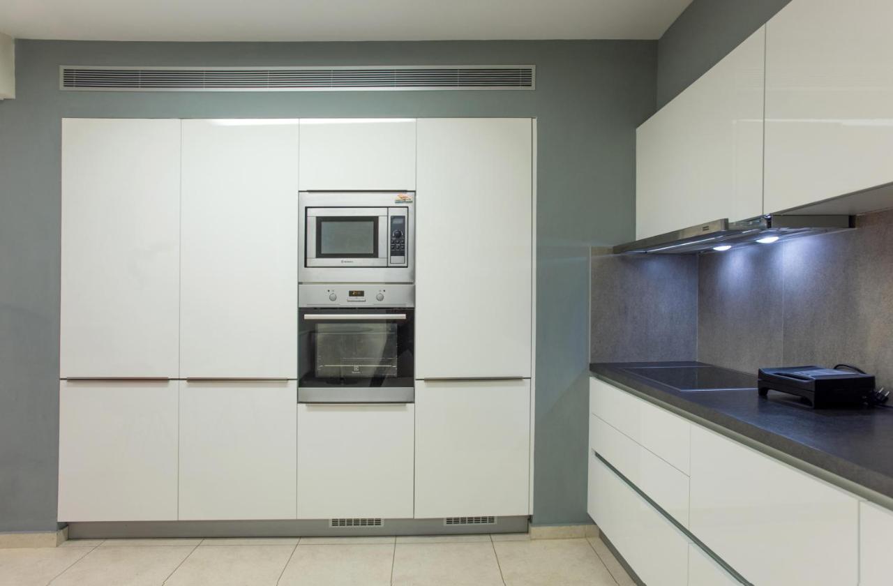 Spacious Fully Equipped 3Bd 2Bath Apt In The Heart Of City With Balconies Ac And Fast Wifi #1 Ηράκλειο Κρήτης Εξωτερικό φωτογραφία